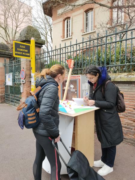 3-A la rencontre des habitants dans l'espace public.jpg 3-A la rencontre des habitants dans l'espace public